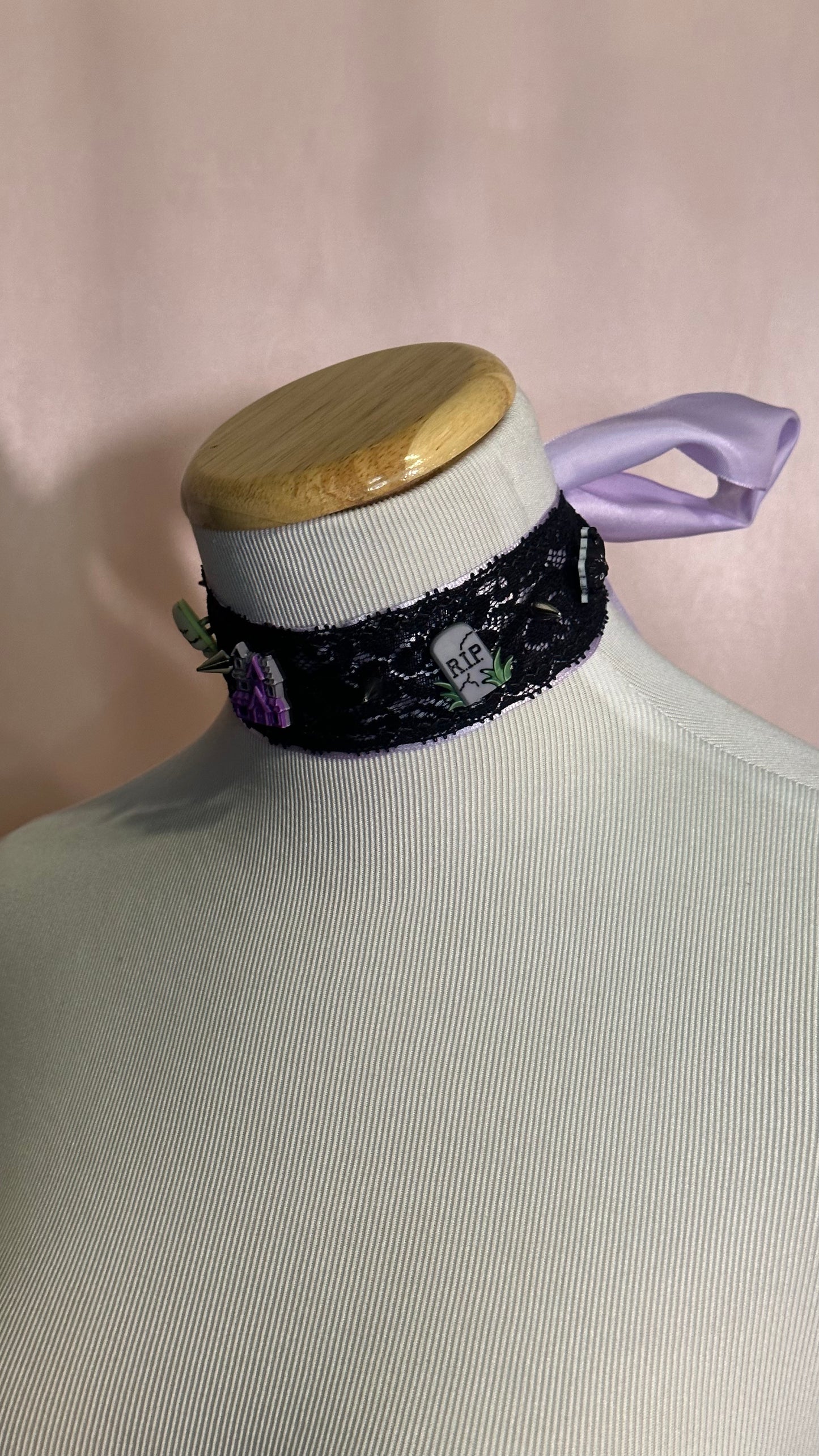 Hocus Pocus Choker