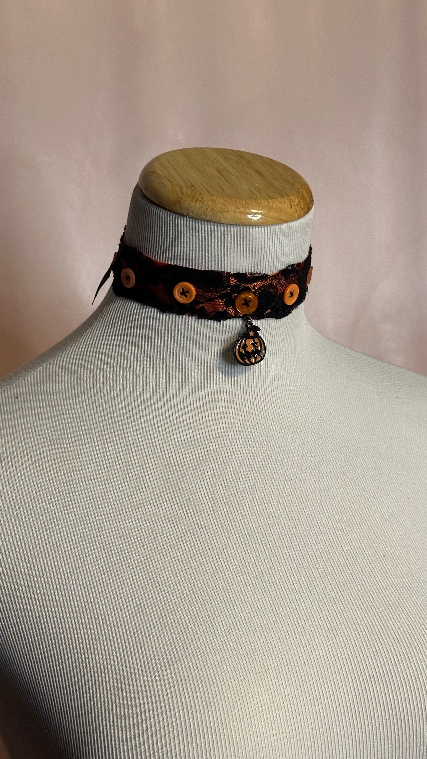 Autumn Lane Choker