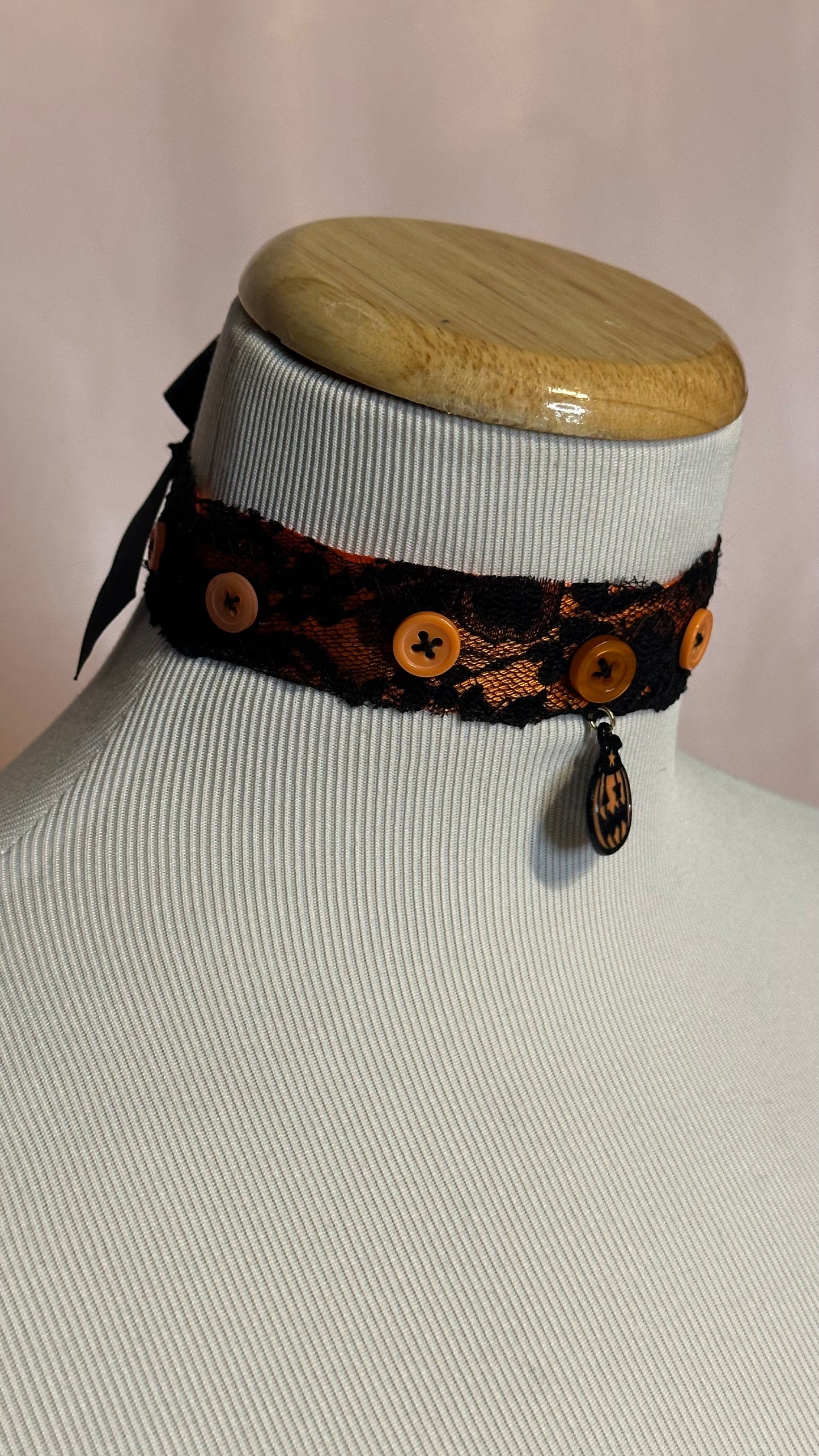 Autumn Lane Choker