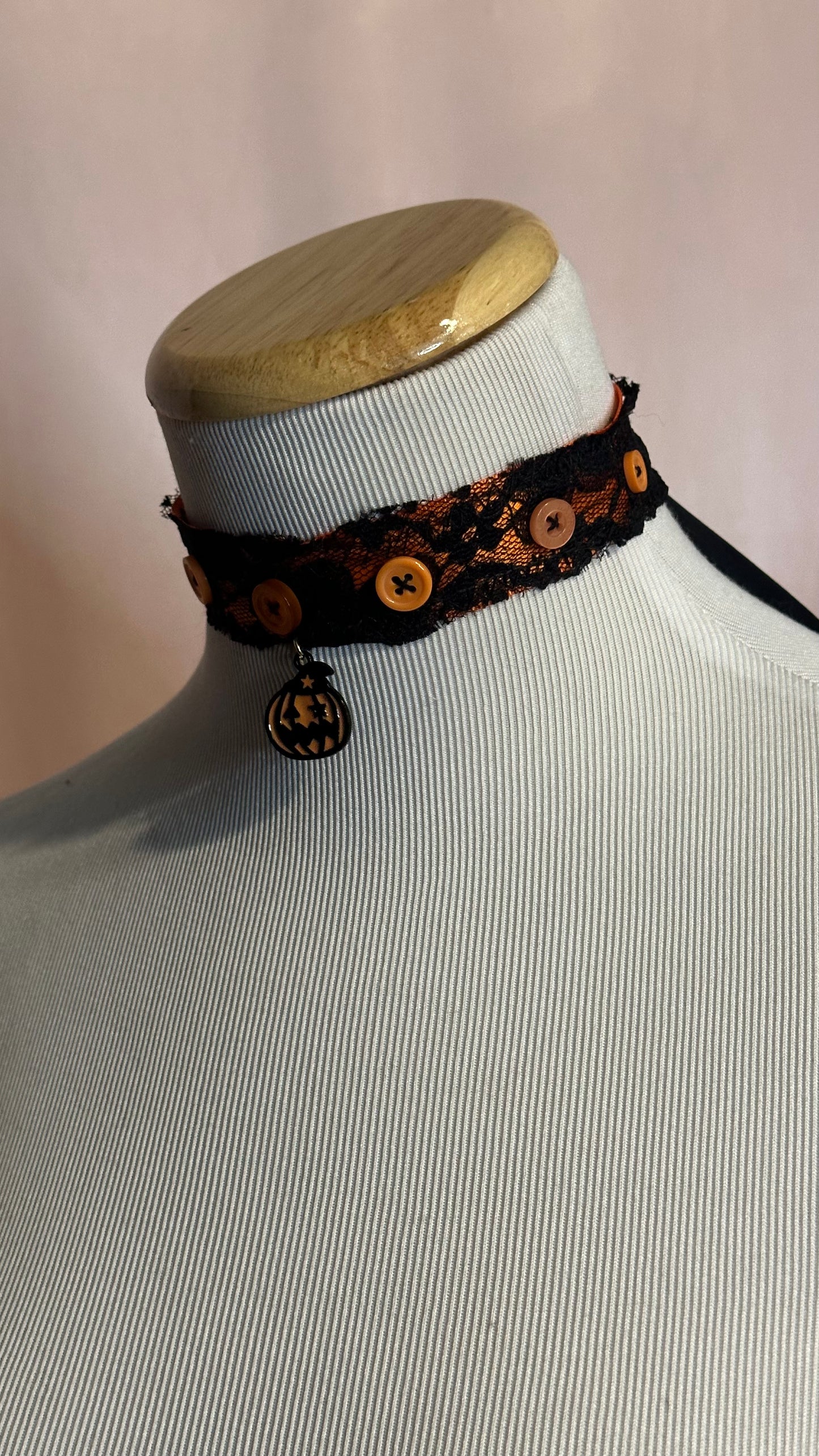 Autumn Lane Choker