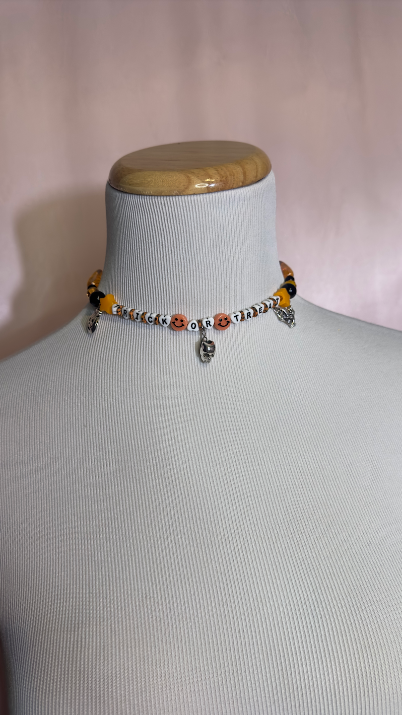 Trick or Trinket (Elastic Choker)